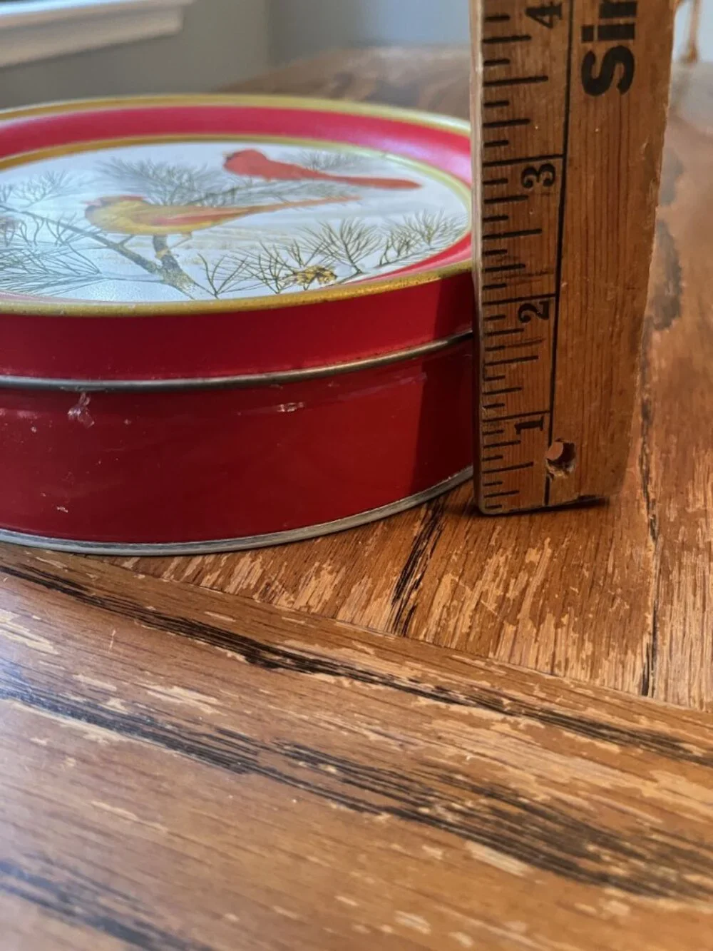 Vintage Christmas Cardinal Tin With Red & Gold Rimmed Design - 8